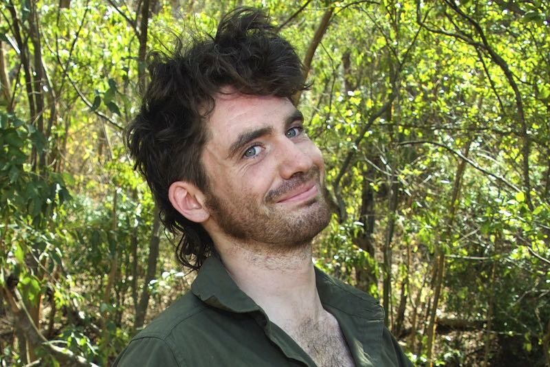 JACK McAULIFFE  (USA) I  Blacksmith    VIDEO:    Building a Forge at the Shipyard