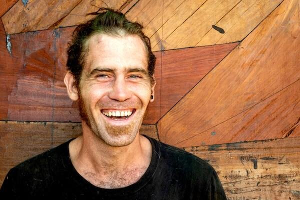 NICOLAS TROCHON  (FR) I  Shipwright    VIDEO:   Raising  Ceiba’ s Stem